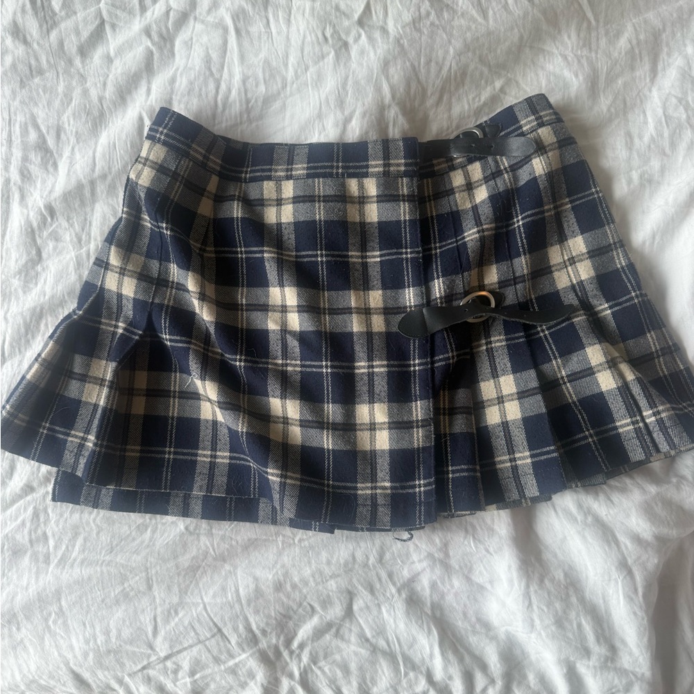 Brandy Melville Navy and Cream Plaid Mini Skirt